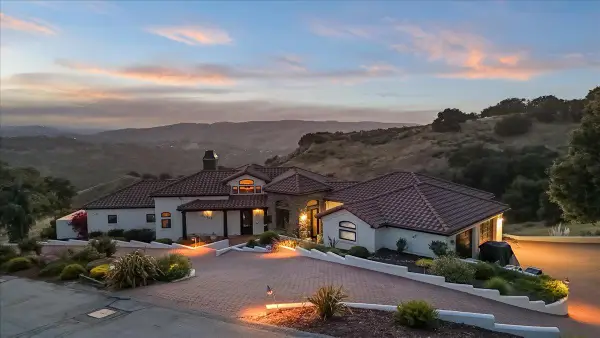 24542 Rimrock Canyon Road, Salinas, CA 93908