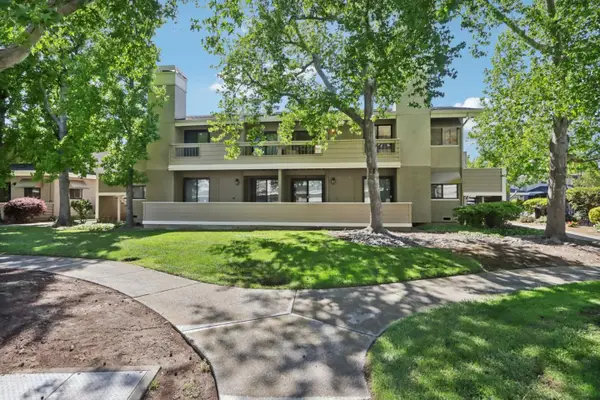145 Albacore Lane, Foster City, CA 94404