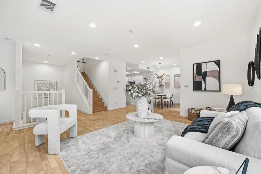 1099 Westbury, San Jose, CA 95131 - #2
