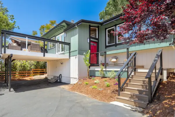 517 Sumner Avenue, Aptos, CA 95003
