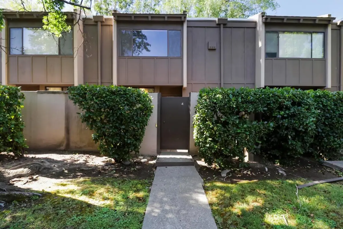 701 Woodside Lane #4, Sacramento, CA 95825 - #1