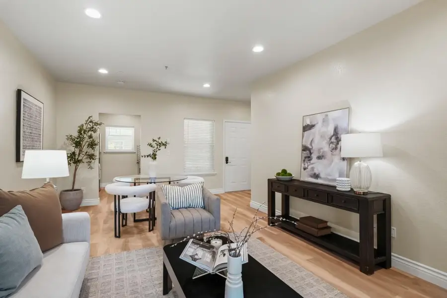 211 S Fremont Street #204, San Mateo, CA 94401 - #3