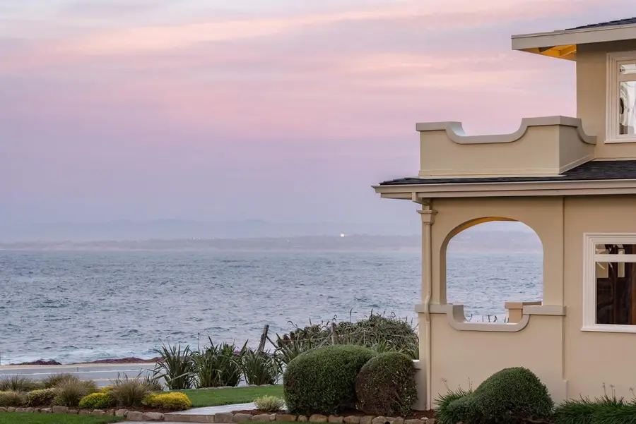 1051 Ocean View Boulevard, Pacific Grove, CA 93950 - #3