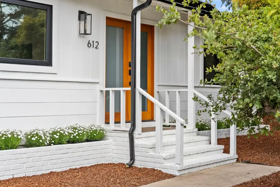 612 Sunset Drive, Pacific Grove, CA 93950 - #3