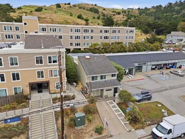 565 Crespi Drive, Pacifica, CA 94044 - #2