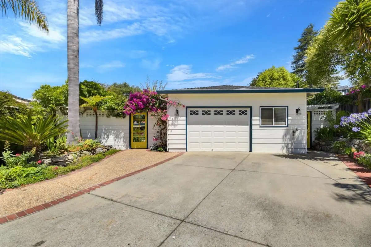 909 Laurence Avenue, Capitola, CA 95010 - #1