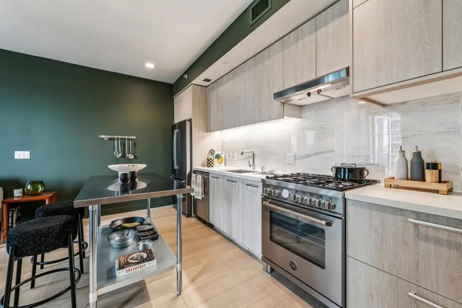 188 W Saint James Street #11010, San Jose, CA 95110 - #2