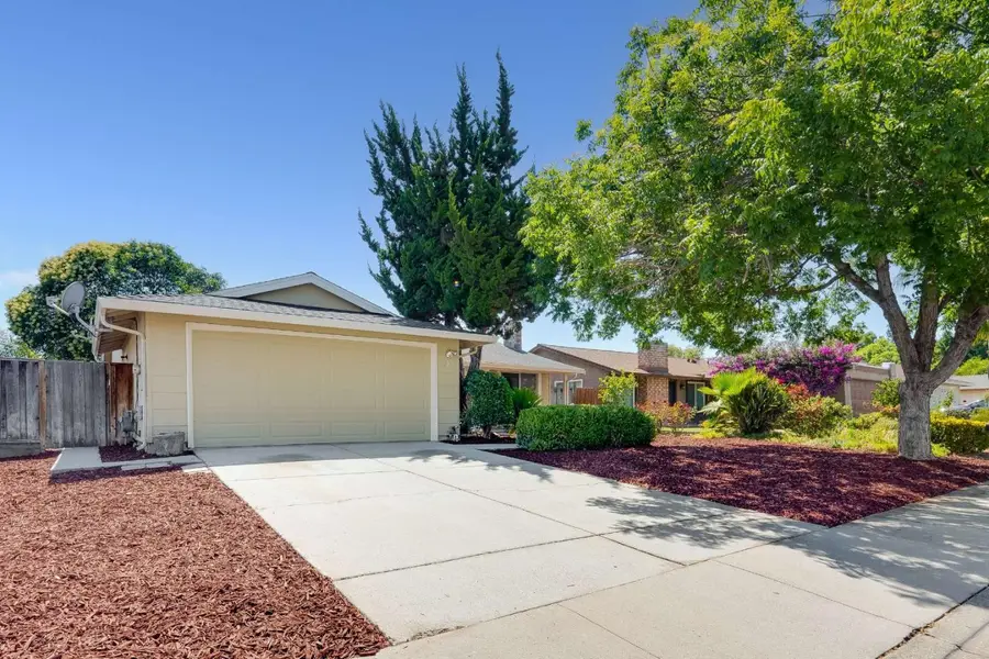 2403 Ridgeglen Way, San Jose, CA 95133 - #2