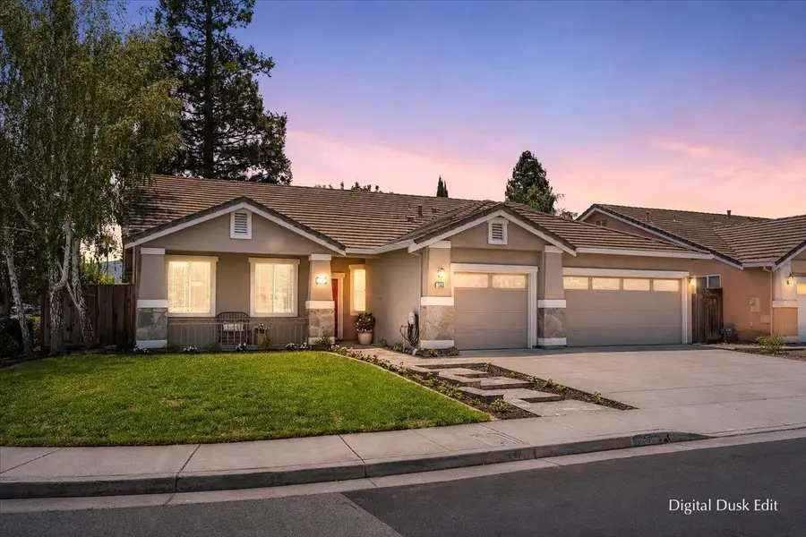 1050 Violet Way, Gilroy, CA 95020 - #2