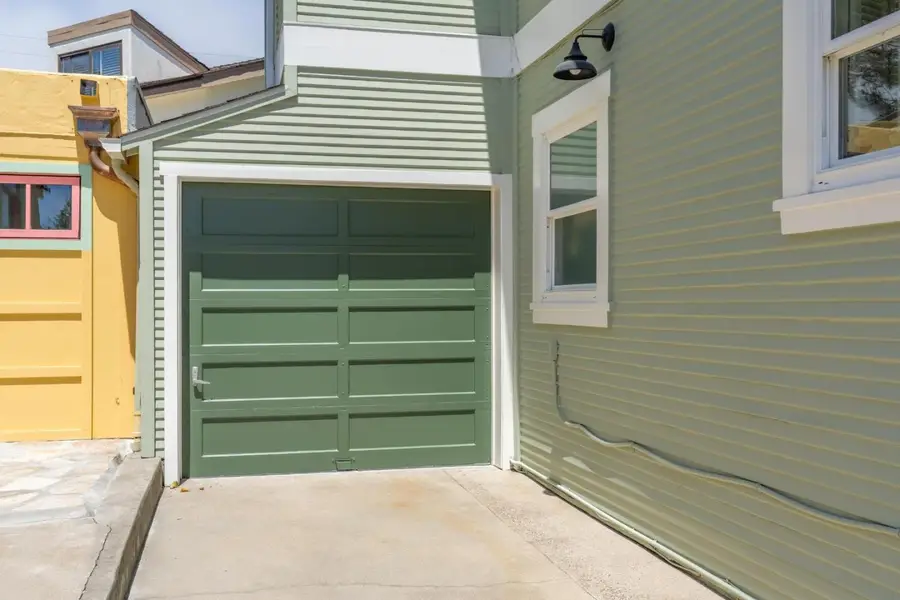 216 2nd Street, Pacific Grove, CA 93950 - #3