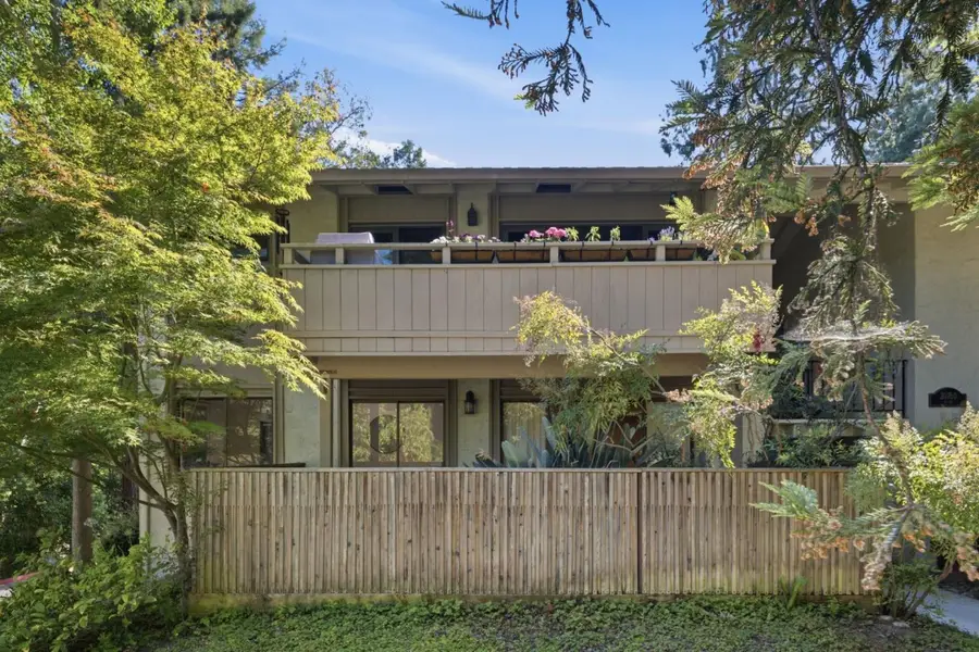 20760 4th Street #11, Saratoga, CA 95070 - #2