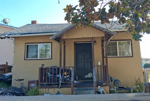 8901 D Street, Oakland, CA 94621