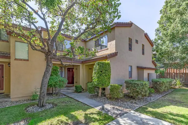 227 Ada Avenue #M, Mountain View, CA 94043