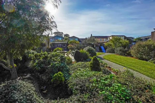 7 Kelly Avenue, Half Moon Bay, CA 94019