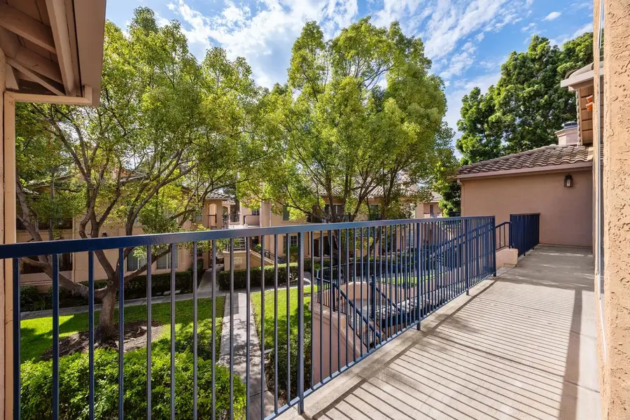 18698 Caminito Cantilena #206, San Diego, CA 92128 - #2