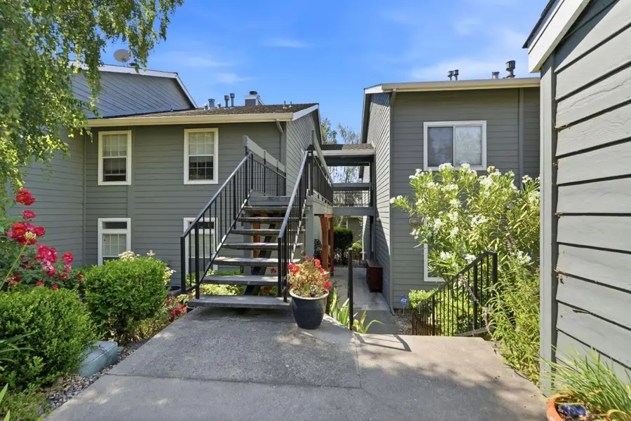 7750 Canyon Meadow Circle #G, Pleasanton, CA 94588 - #3