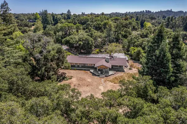 147 Mapache Drive, Portola Valley, CA 94028