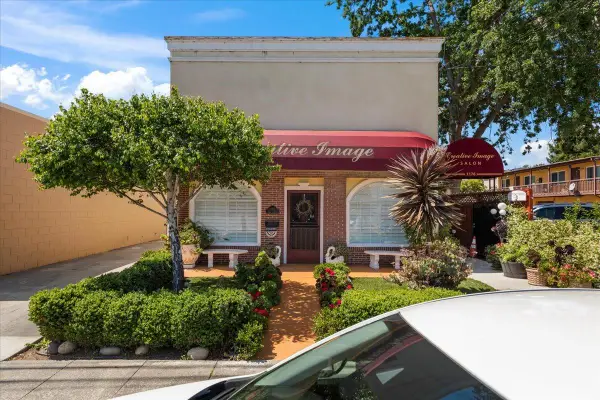 1176 Laurel Street, San Carlos, CA 94070
