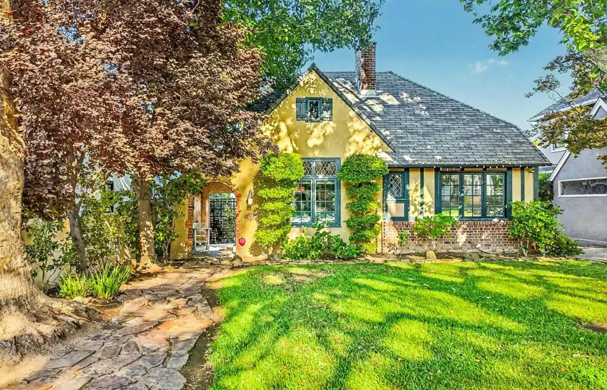 1303 39th Street, Sacramento, CA 95816 - #1