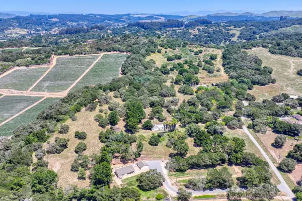 417B Maher Road, Royal Oaks, CA 95076
