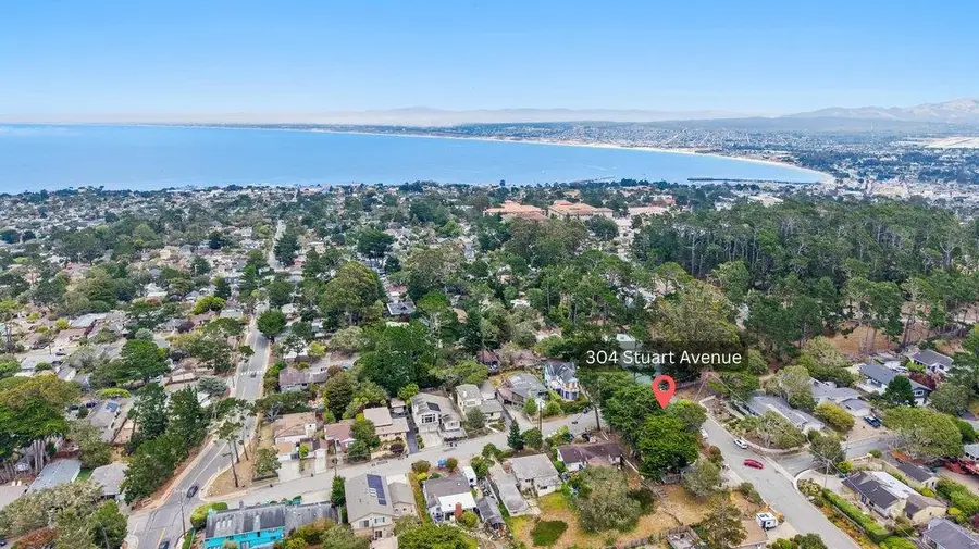 304 Stuart Avenue, Pacific Grove, CA 93950 - #2