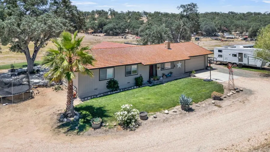 68180 Jolon Road, Bradley, CA 93426 - #3