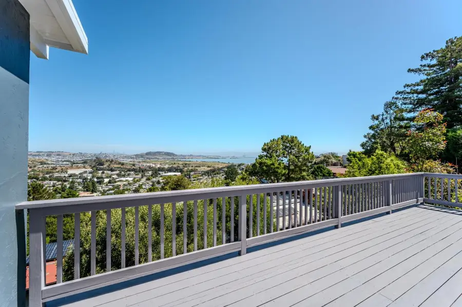 339 Kings Road, Brisbane, CA 94005 - #2