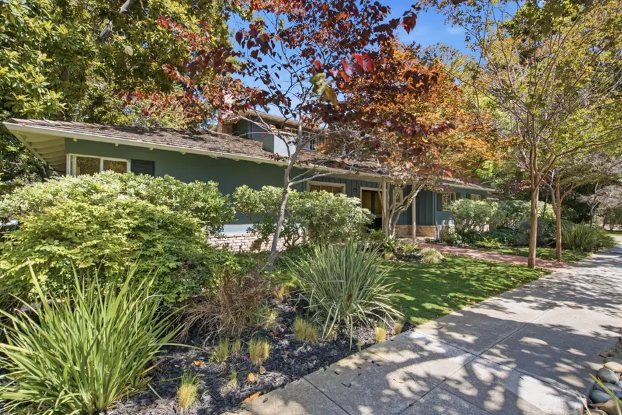 771 Center Drive, Palo Alto, CA 94301 - #3