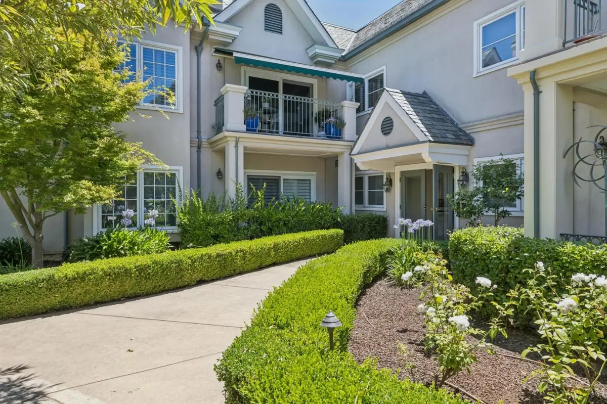 1 W Edith Avenue #D125, Los Altos, CA 94022 - #1