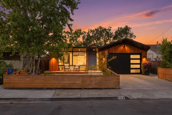 1918 White Oak Way, San Carlos, CA 94070