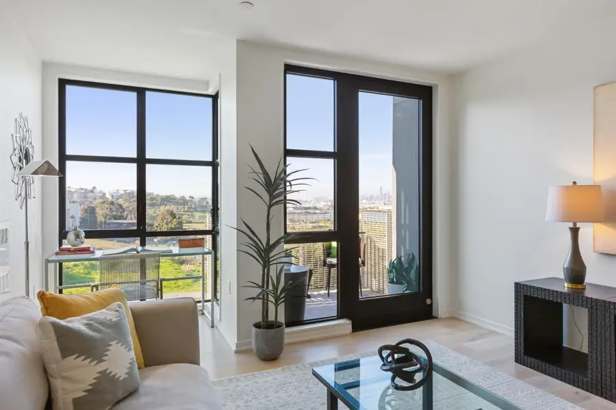 451 Donahue Street #407, San Francisco, CA 94124 - #2
