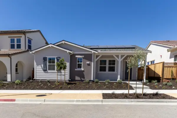 621 Santa Lucia Way, Marina, CA 93933