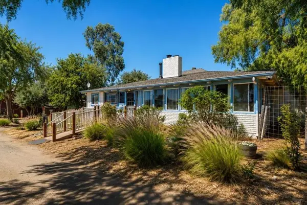 433 Mansfield Road, Hollister, CA 95023