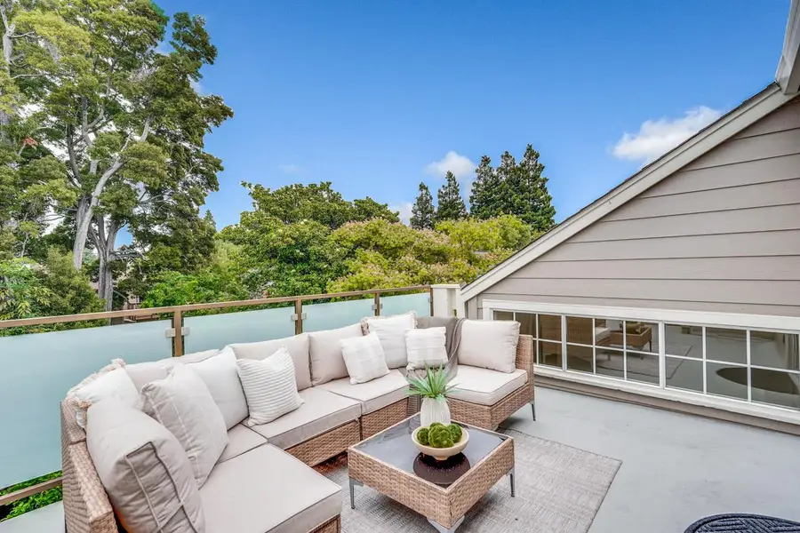 363 N Rengstorff Avenue #4, Mountain View, CA 94043 - #2