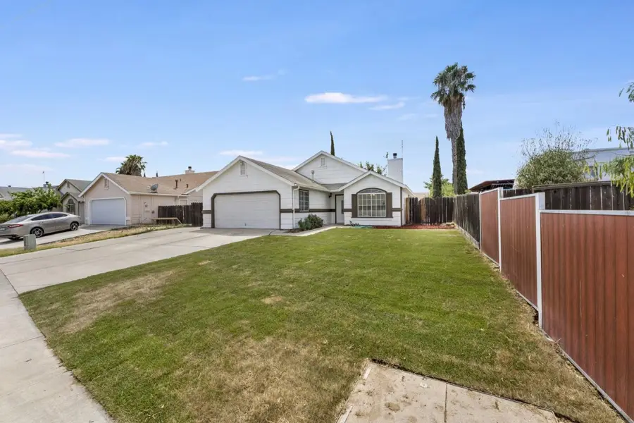 527 Park Warren Drive, Los Banos, CA 93635 - #2
