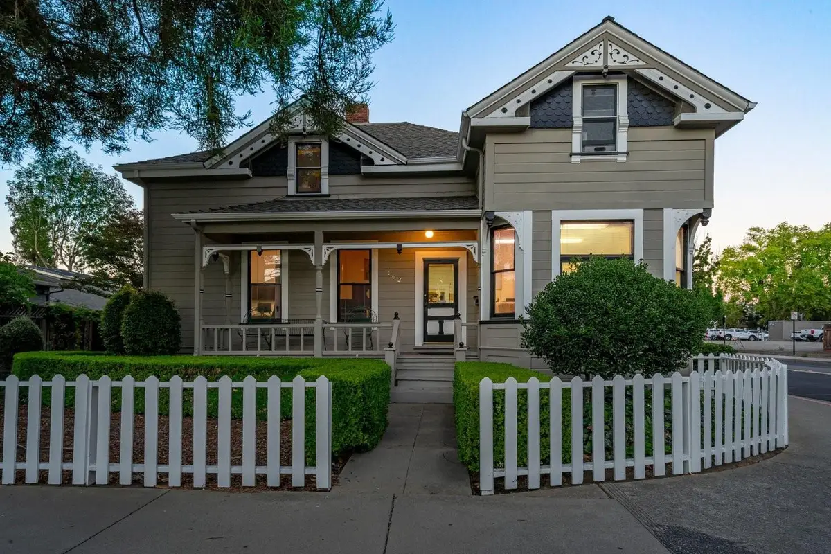 142 N Central Avenue, Campbell, CA 95008 - #1