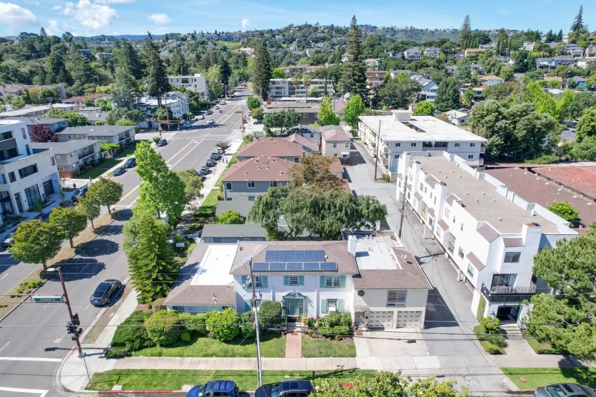 580-590 Chestnut Street, San Carlos, CA 94070 - #1