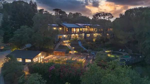 21100 Saratoga Hills Road, Saratoga, CA 95070