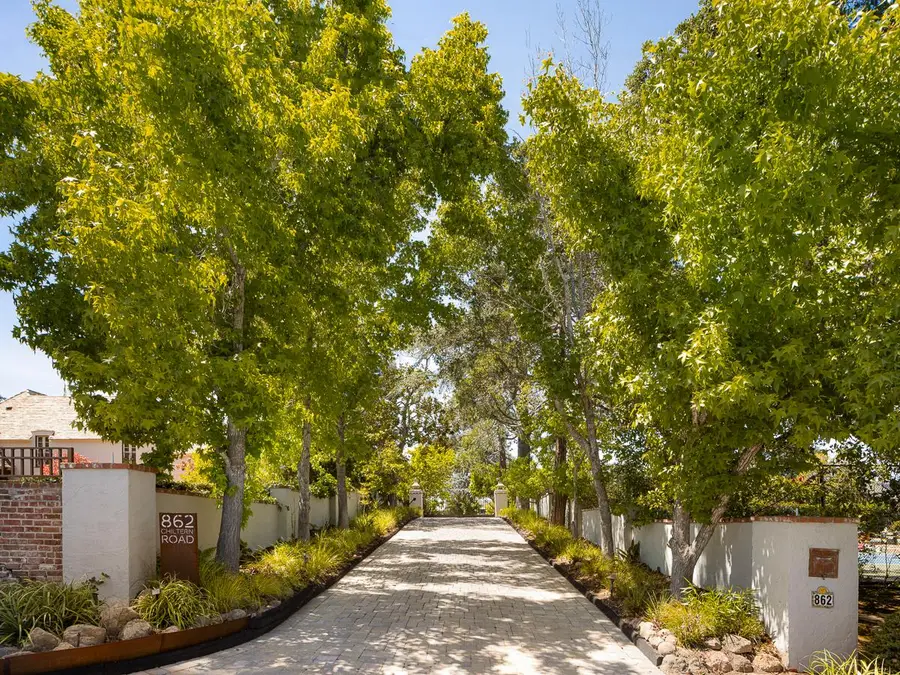 862 Chiltern Road, Hillsborough, CA 94010 - #3