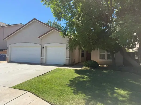 2672 Wrenwood Avenue, Clovis, CA 93611