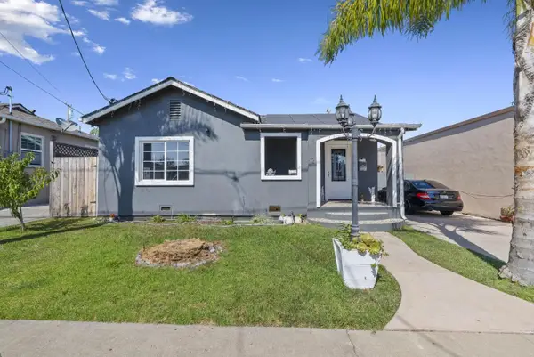 12 Eastern Drive, Watsonville, CA 95076