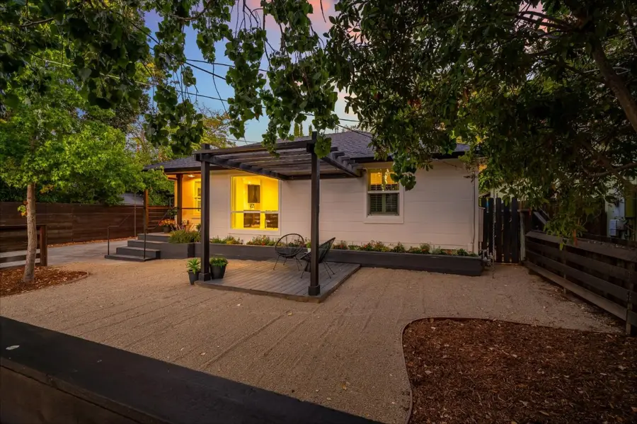 615 Madison Avenue, Redwood City, CA 94061 - #2