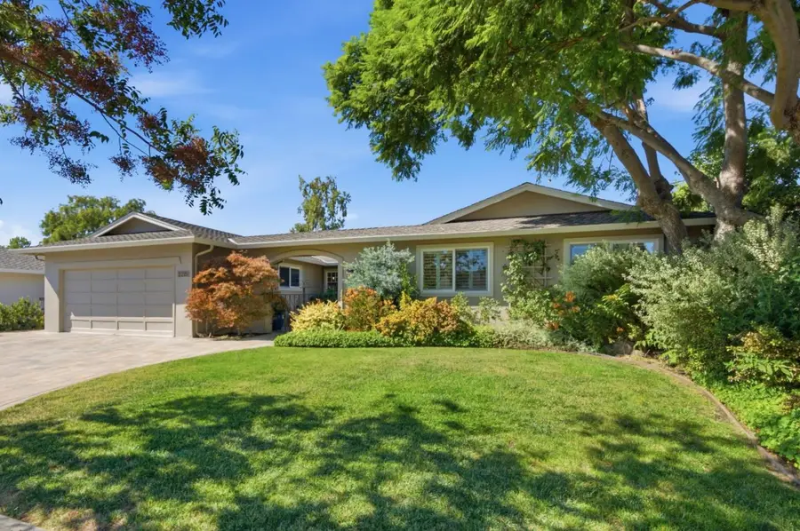 2215 Constitution Drive, San Jose, CA 95124 - #3
