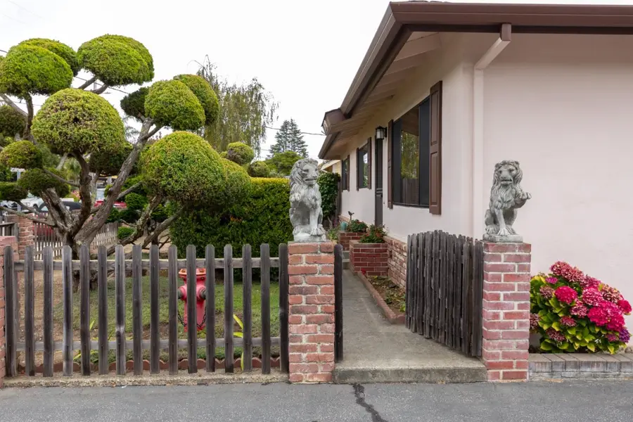 2520 Howe Street, Santa Cruz, CA 95065 - #2