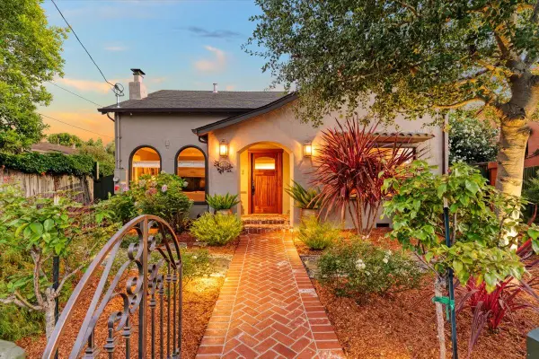 1229 Laurel Street, Santa Cruz, CA 95060