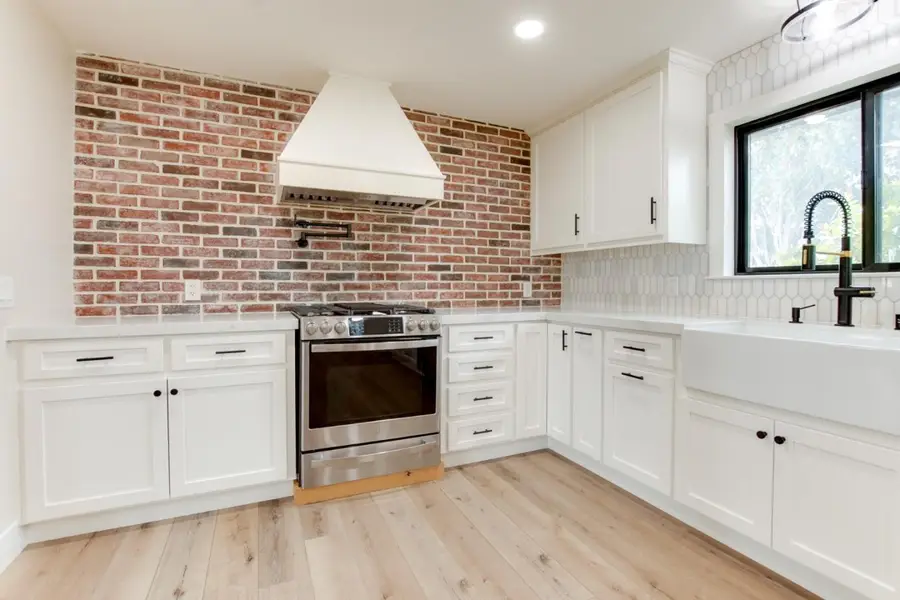 1667 Santa Ana Road, Hollister, CA 95023 - #2