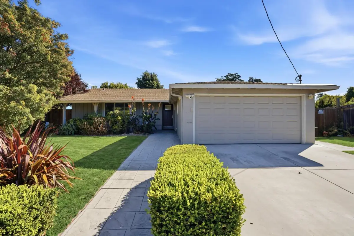 16 Clarence Court, East Palo Alto, CA 94303 - #1