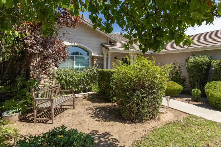 2671 Dennis Avenue, Clovis, CA 93611 - #2
