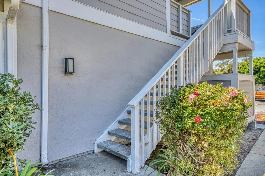 1889 Cherokee Drive #4, Salinas, CA 93906 - #2