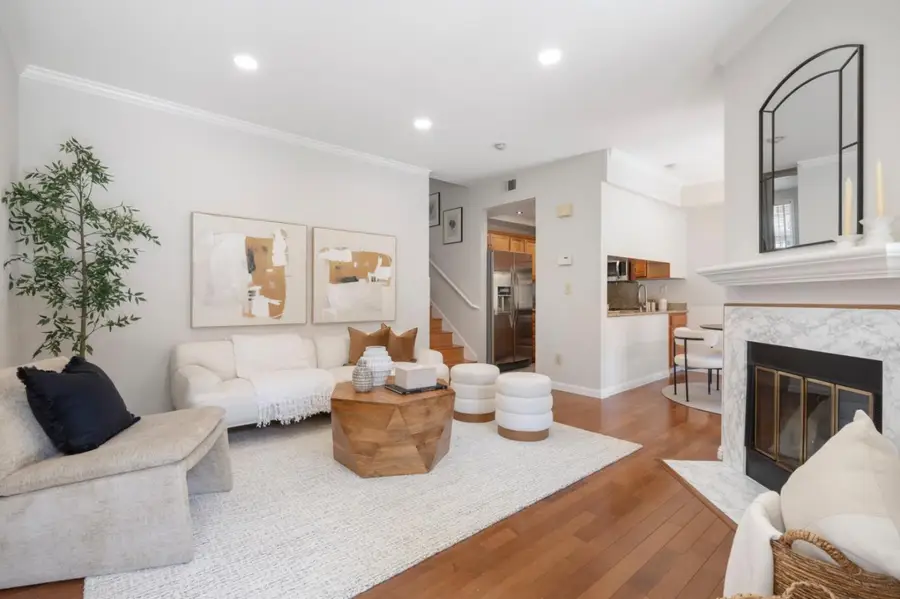 977 Warburton Avenue #203, Santa Clara, CA 95050 - #2